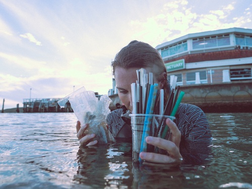 Plastic Straw Bans Won T Solve The Pollution Crisis But It S A Start 1 Million Women Plastic Straw Bans Won T Solve The Pollution Crisis But It S A Start 1 Million Women