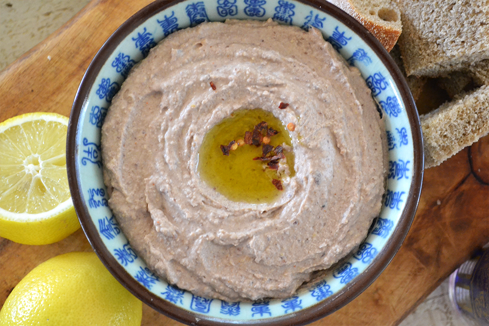 [Recipe] Spicy Black Bean Hummus 1 Million Women