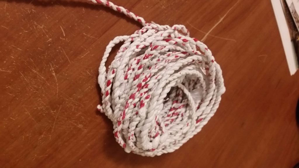 Turn plastic bags into usable rope with this super easy DIY 1