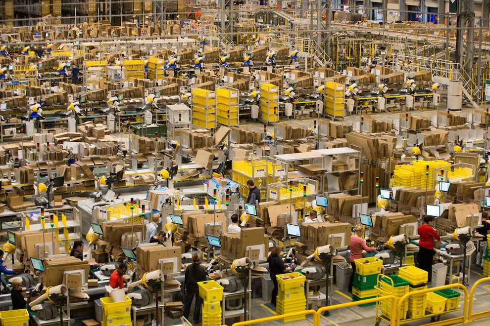 Here's what an Amazon warehouse looks like just before the festive