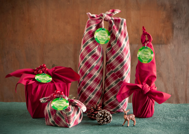 Ecology Center's Guide to Gift Wrap